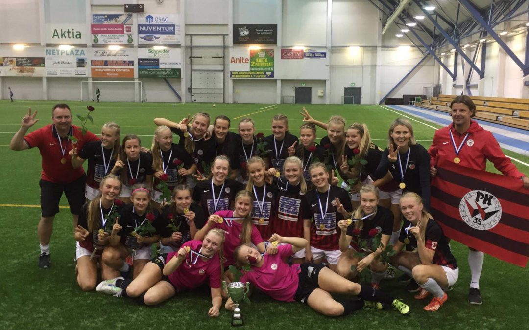 Punamustien B-tytöt juhlivat jälleen Suomen mestaruutta