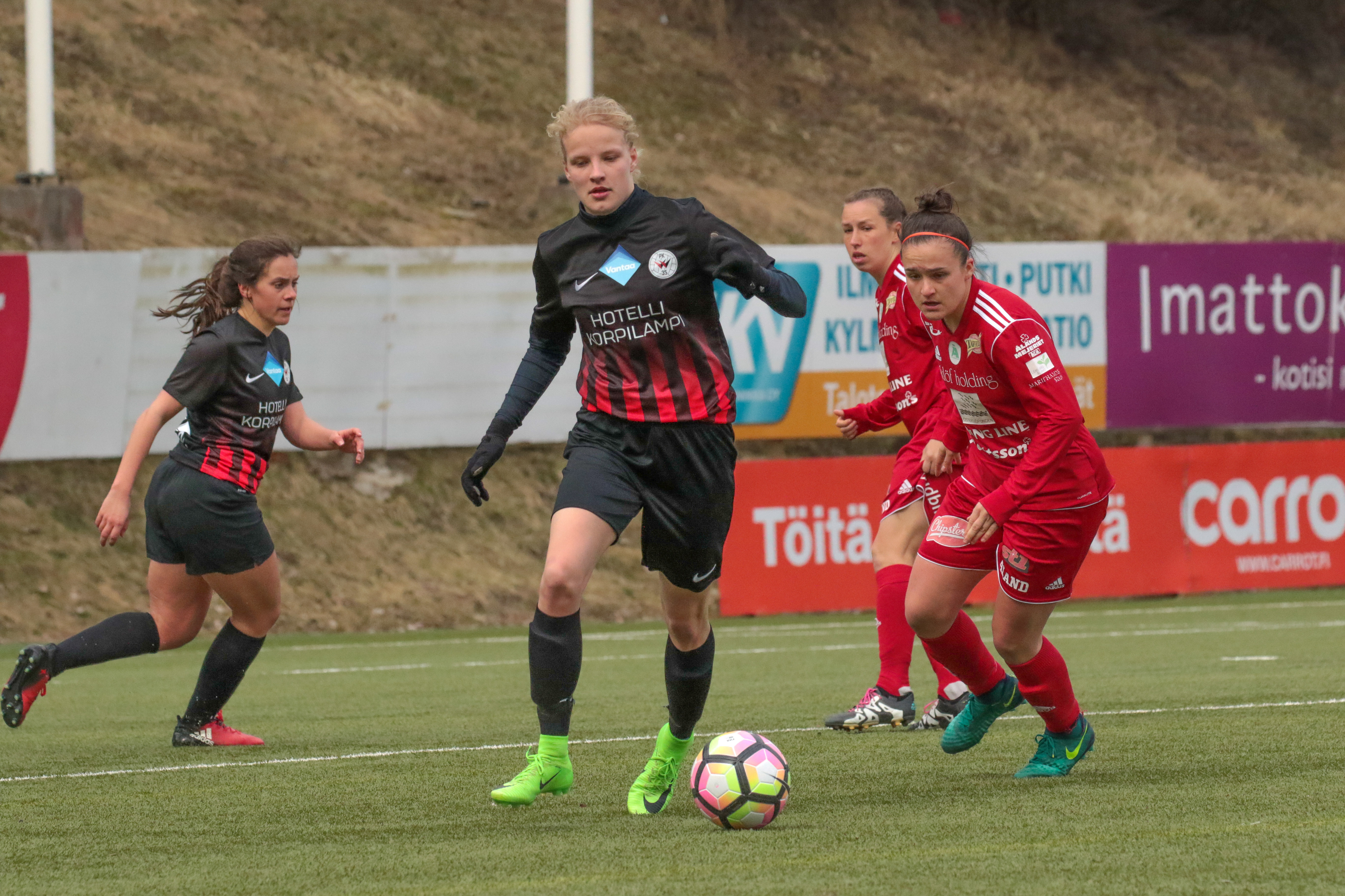 PK 35 Vantaa – Åland United, 1 0, Naisten Liiga, 14.4.2017 42